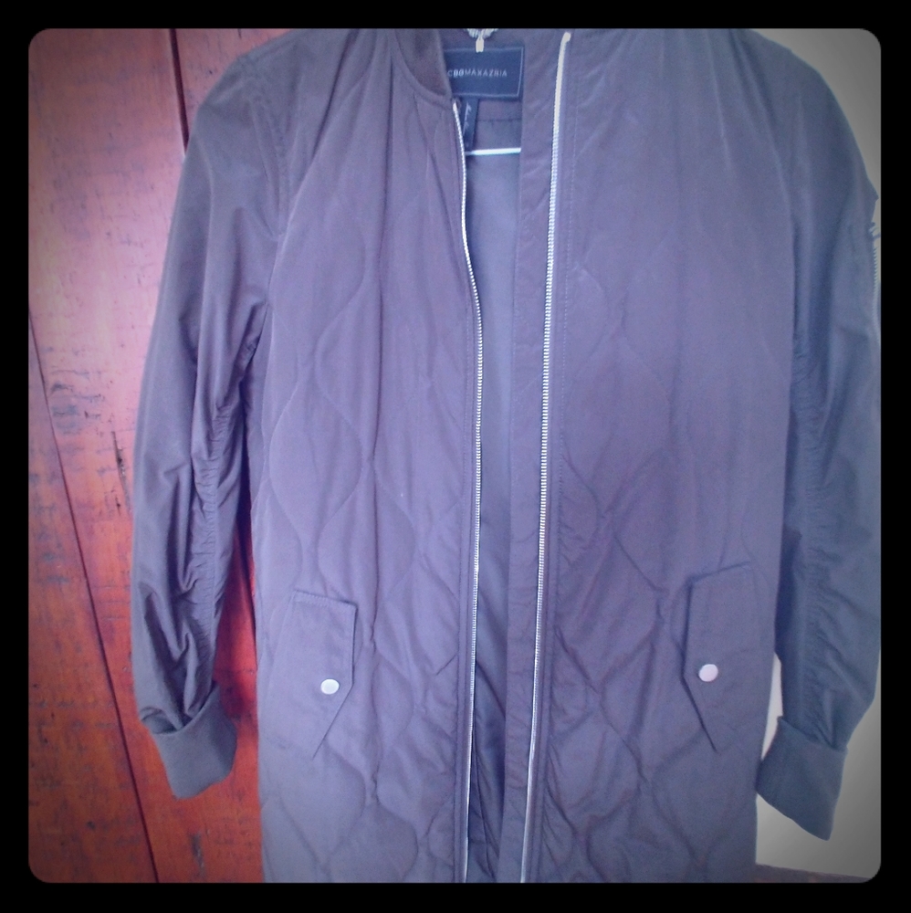 Ultra stylish  BCBG jacket. Dark green!